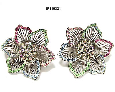 Vintage Thelma Deutsch Flower Earrings