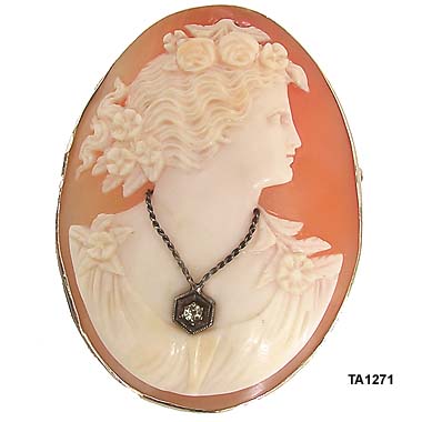 Edwardian Shell Cameo en Habille