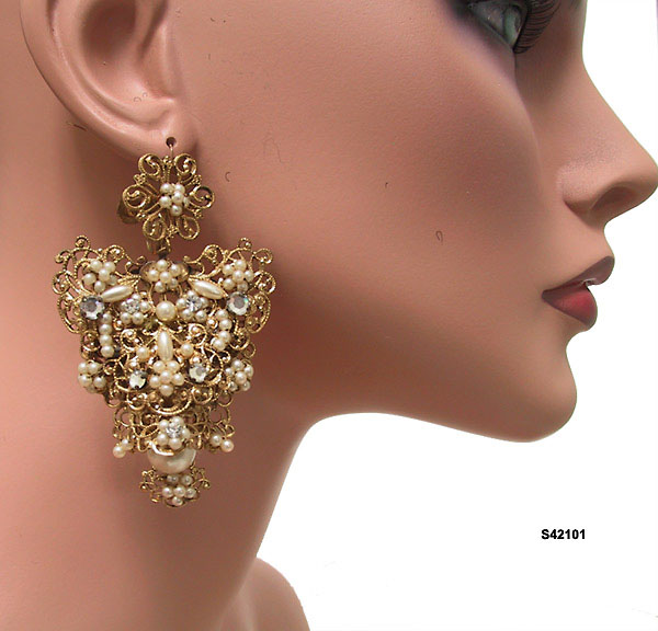 Miriam Haskell Style Gilt Pendant Earrings
