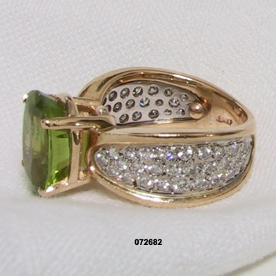 1970 to 1980 14 Karat Diamond and Peridot Ring