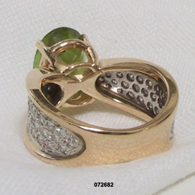 1970 to 1980 14 Karat Diamond and Peridot Ring
