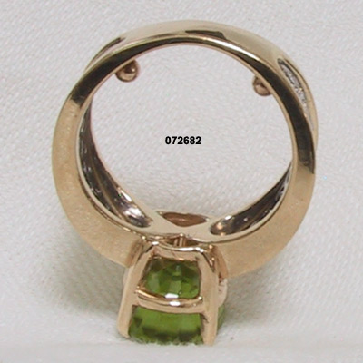 1970 to 1980 14 Karat Diamond and Peridot Ring