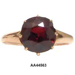 Late Victorian 18 Karat Rose Gold Garnet Ring