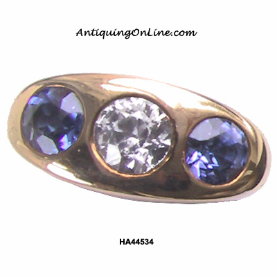 1970 to 1980 14 Karat Diamond and Peridot Ring