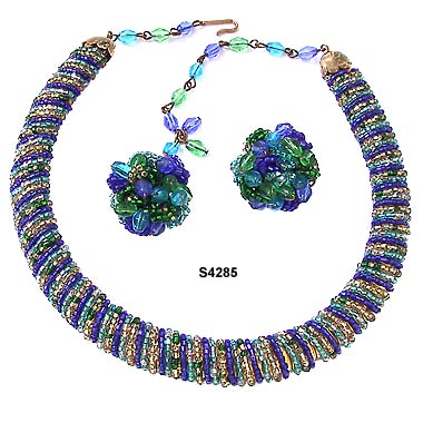 Vintage 1950s Seed Bead Necklace & Clipback Earrings
