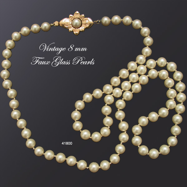 Vintage 8 mm Glass Pearl Necklace c. 1950s