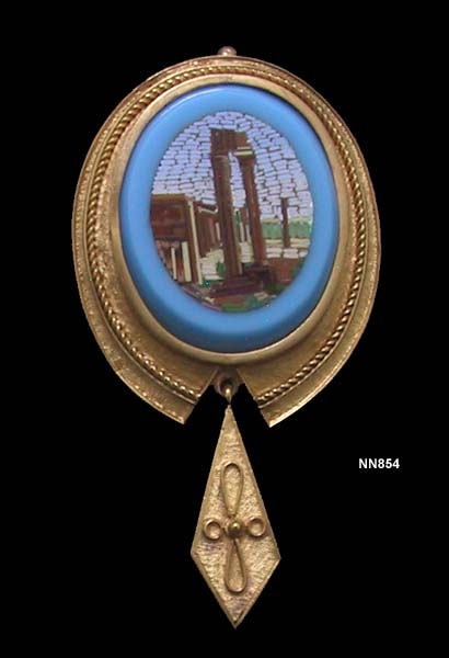 Antique Victorian 18 Karat Etruscan Revival Micromosaic Brooch