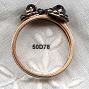 c. 1890 Late Victorian 14+ Karat Rose Gold Garnet Ring