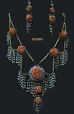 14 Karat Victorian Festooned Necklace and Pierced Earrings
