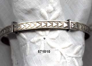 1880 to 1910 Fully Engraved Child's Adjustable Slide Bracelet